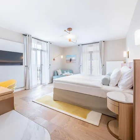 Hotell Art Deco Montana 4*