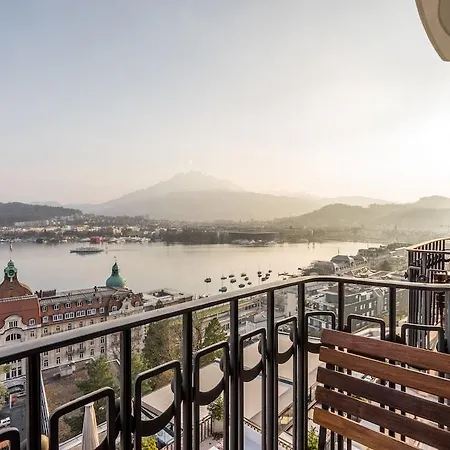 Hotell Art Deco Montana 4*