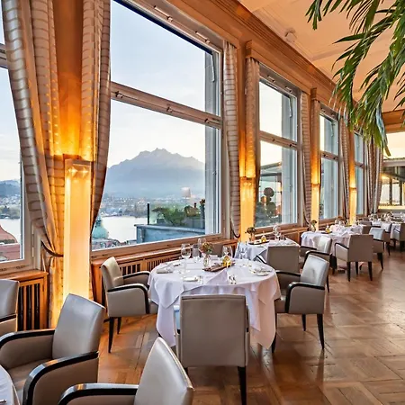 Hotell Art Deco Montana 4*